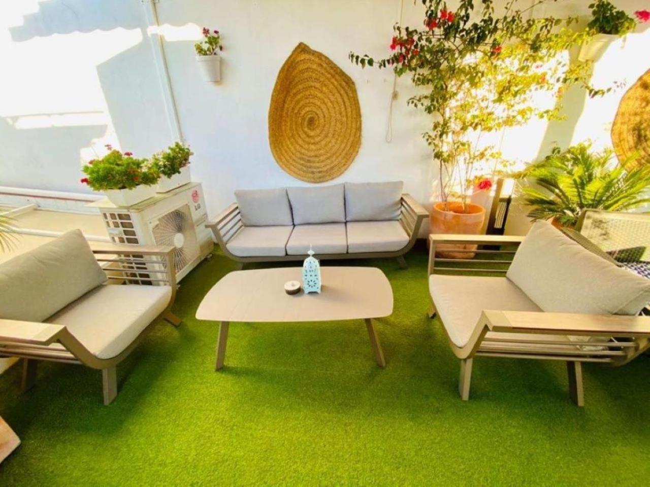 Atico Suite Con Terraza Totalmente Privada En Pleno Centro Historico De Sevilla Exterior photo