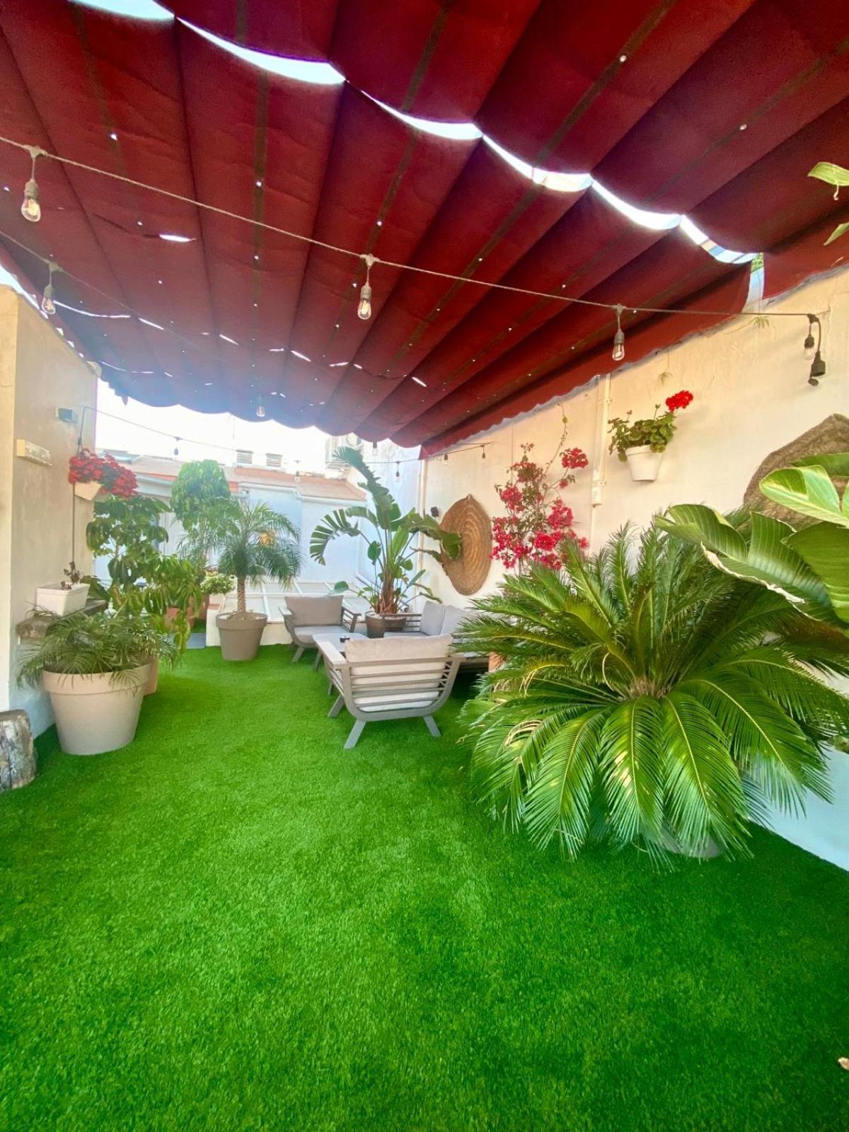 Atico Suite Con Terraza Totalmente Privada En Pleno Centro Historico De Sevilla Exterior photo