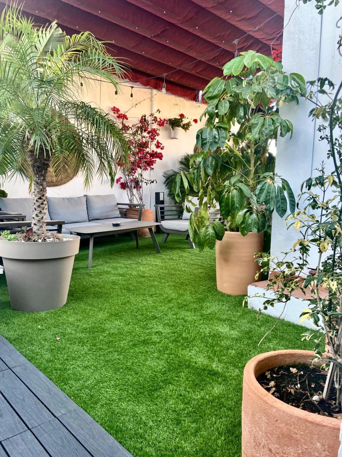 Atico Suite Con Terraza Totalmente Privada En Pleno Centro Historico De Sevilla Exterior photo
